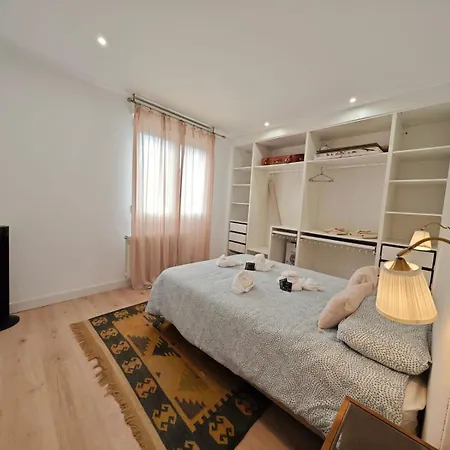 Tomas Paredes, Vigo, 3 Appartement *